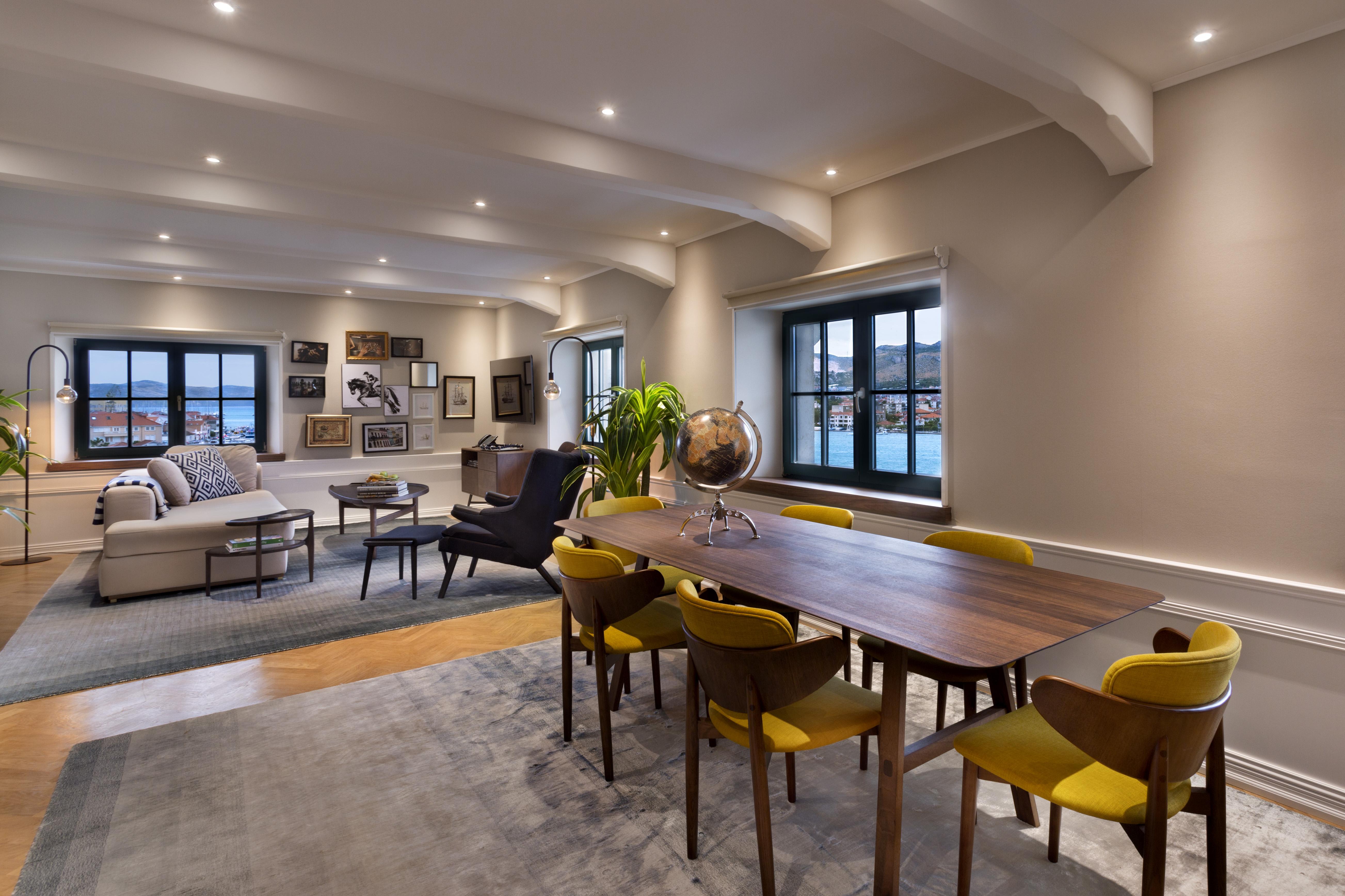 Hotel Brown Beach House & Spa Трогір Екстер'єр фото