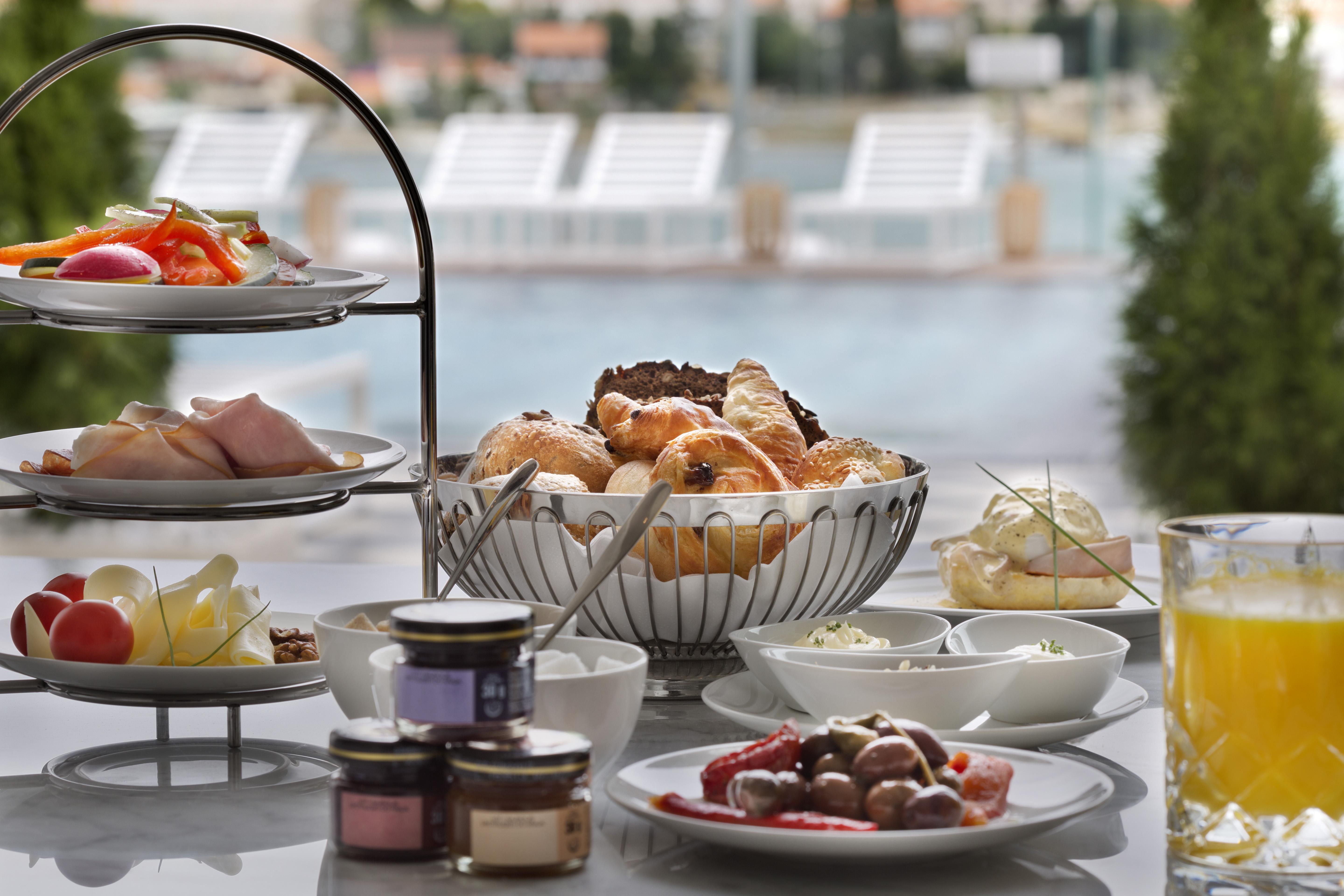 Hotel Brown Beach House & Spa Трогір Екстер'єр фото