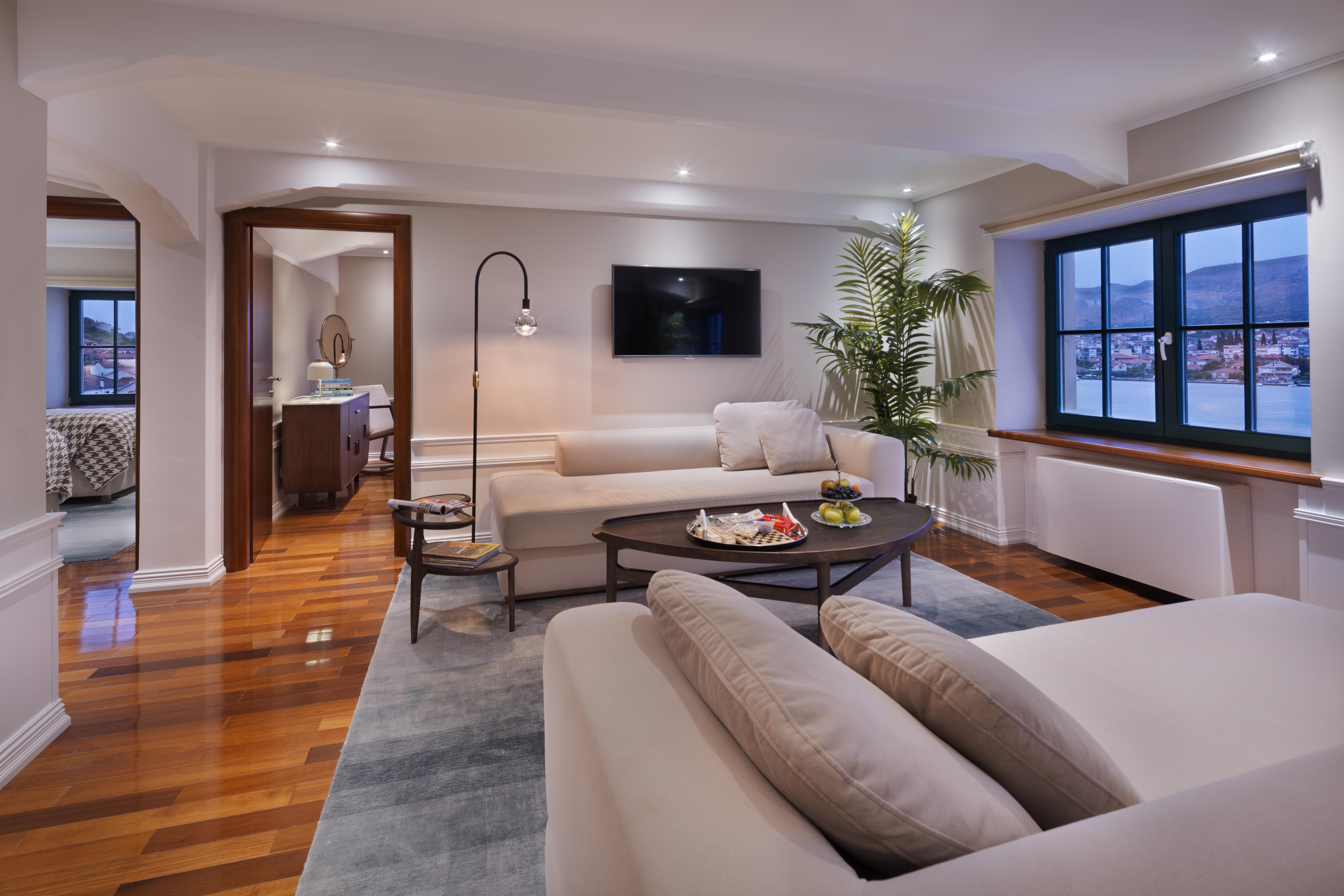Hotel Brown Beach House & Spa Трогір Екстер'єр фото