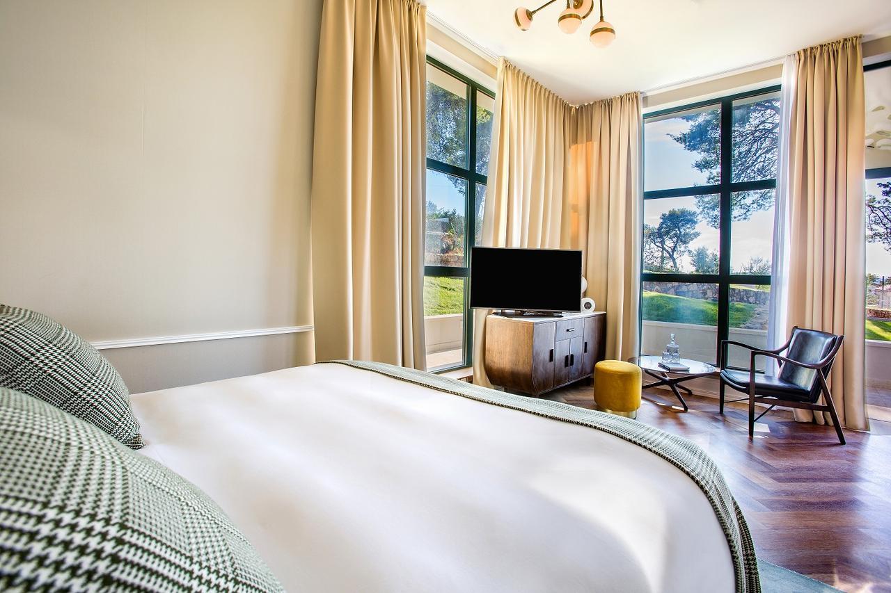 Hotel Brown Beach House & Spa Трогір Екстер'єр фото