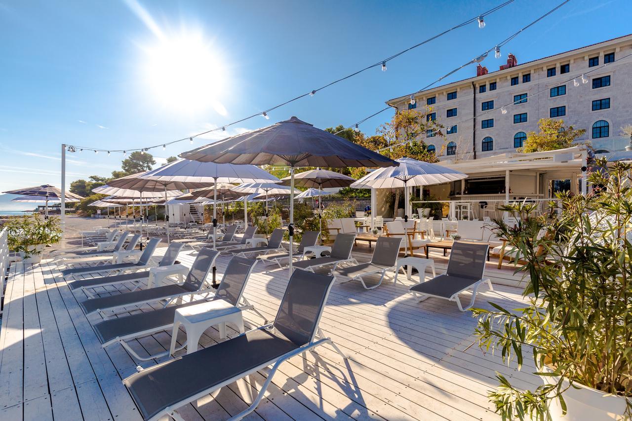 Hotel Brown Beach House & Spa Трогір Екстер'єр фото