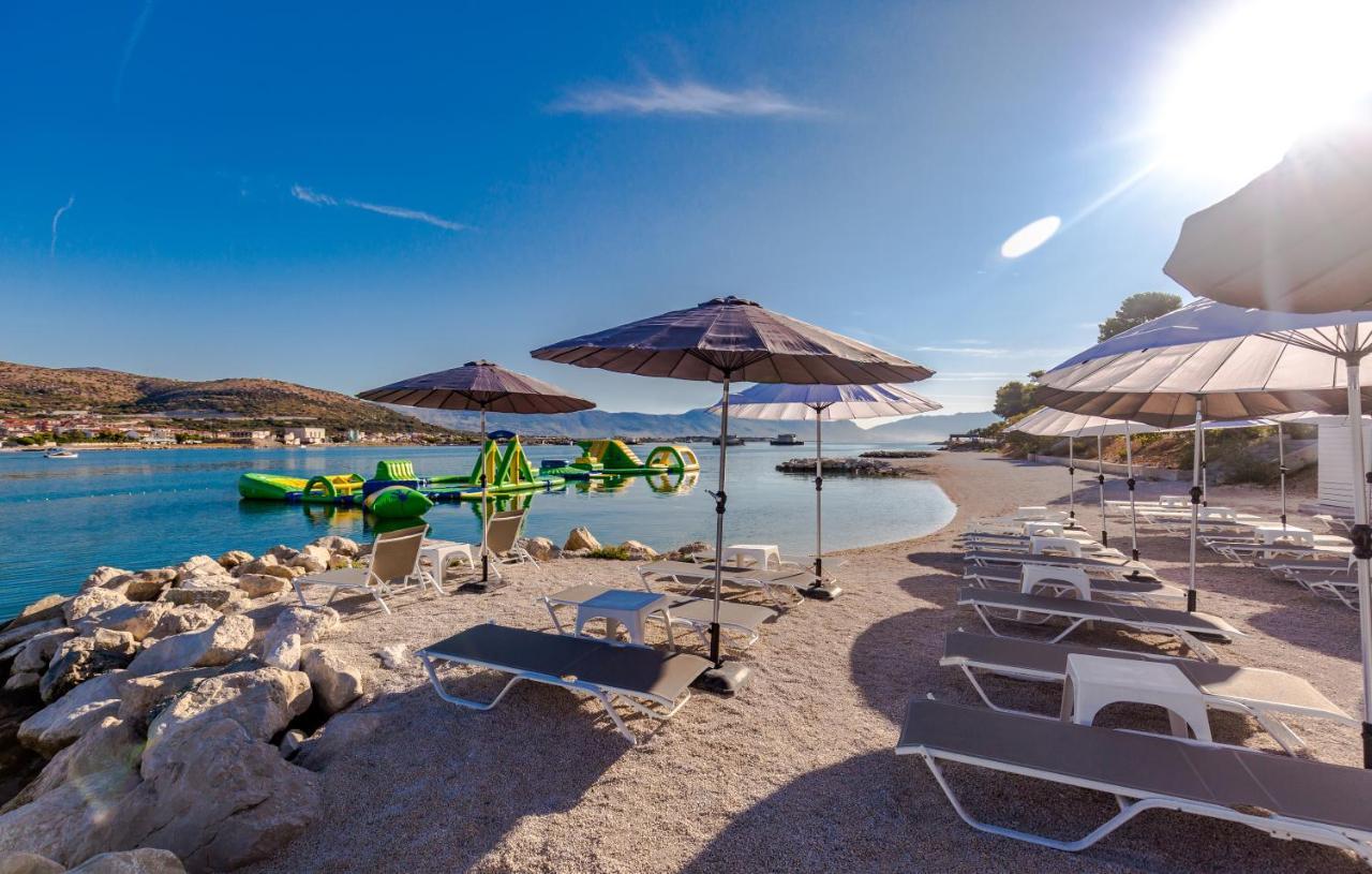 Hotel Brown Beach House & Spa Трогір Екстер'єр фото